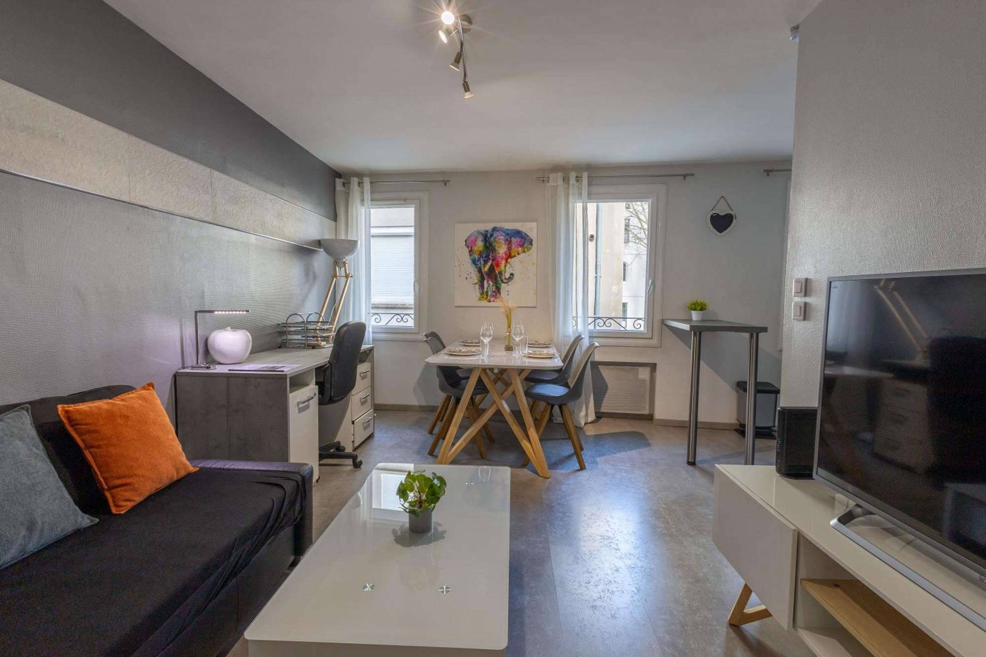 L'Eveche - T3 Spacieux & Traversant En Hypercentre Castres  Luaran gambar